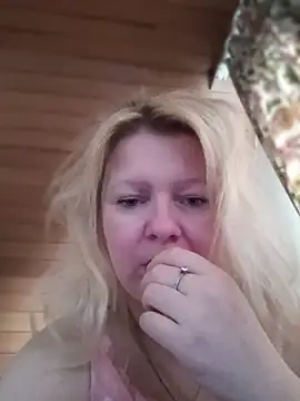 Lauri scherri online show from March 2026 03:35:02 PM