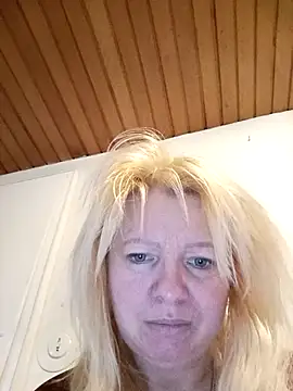 Lauri scherri online show from February 2026 03:30:01 PM