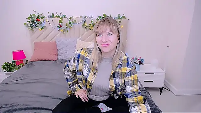 Snapshot of Incredible_Ariela chatting on October 2025 10:36:01 AM Incredible Ariela online show from October 2025 10:36:01 AM