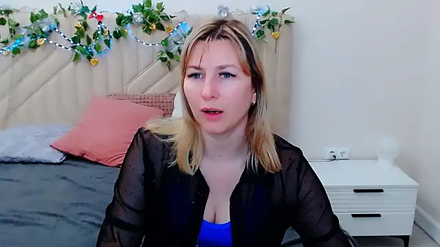 Snapshot of Incredible_Ariela chatting on April 2026 12:34:01 PM Incredible Ariela online show from April 2026 12:34:01 PM