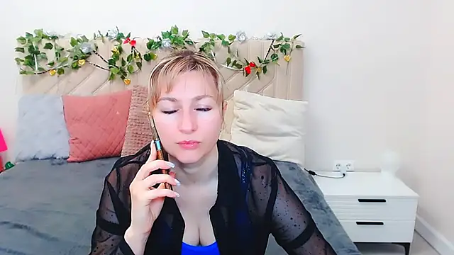 Snapshot of Incredible_Ariela chatting on April 2026 07:58:02 AM Incredible Ariela online show from April 2026 07:58:02 AM