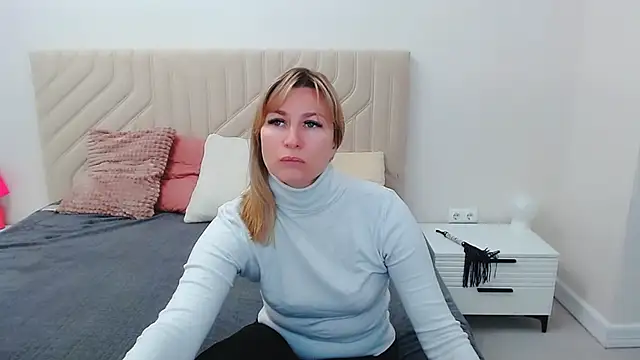 Snapshot of Incredible_Ariela chatting on May 2026 10:43:02 AM Incredible Ariela online show from May 2026 10:43:02 AM