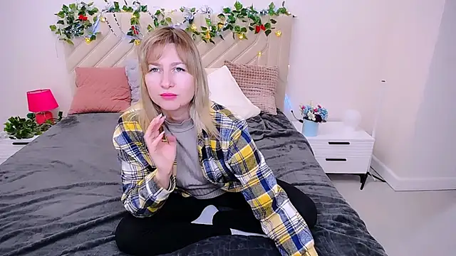 Snapshot of Incredible_Ariela chatting on October 2025 10:58:02 AM Incredible Ariela online show from October 2025 10:58:02 AM