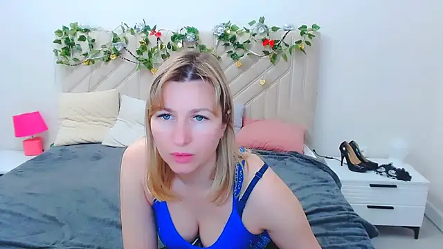 Snapshot of Incredible_Ariela chatting on April 2026 10:22:02 AM Incredible Ariela online show from April 2026 10:22:02 AM