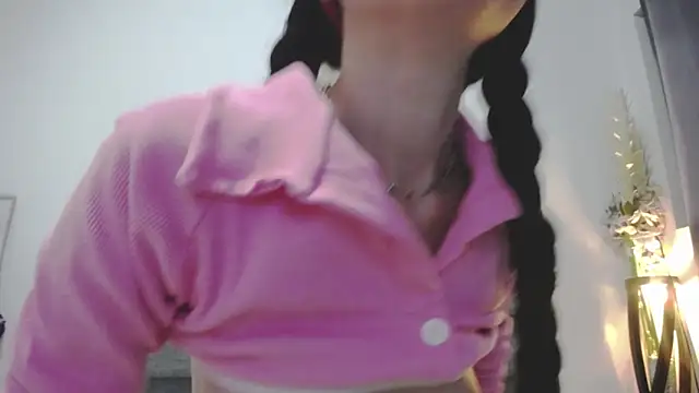 Snapshot of Vicky_Love_ chatting on March 2025 10:50:01 AM Vicky Love online show from March 2025 10:50:01 AM