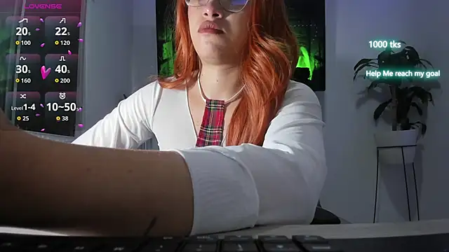 emily palmeer online show from October 2025 10:45:02 AM