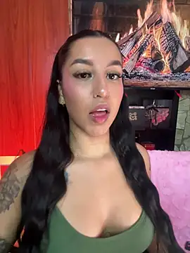 Snapshot of Tamara_Roberts1 chatting on June 2026 01:49:01 AM Tamara Roberts1 online show from June 2026 01:49:01 AM
