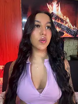 Snapshot of Tamara_Roberts1 chatting on May 2026 02:20:02 AM Tamara Roberts1 online show from May 2026 02:20:02 AM