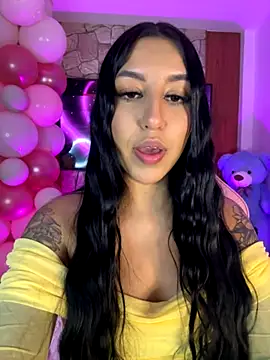 Snapshot of Tamara_Roberts1 chatting on September 2025 04:07:02 AM Tamara Roberts1 online show from September 2025 04:07:02 AM