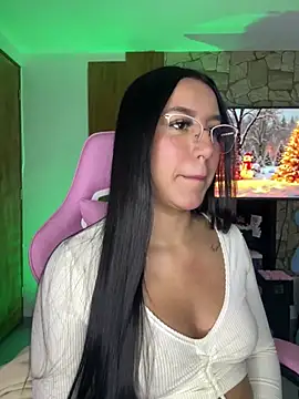 Snapshot of Tamara_Roberts1 chatting on December 2024 03:28:02 AM Tamara Roberts1 online show from December 2024 03:28:02 AM