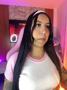 Snapshot of Tamara_Roberts1 chatting on September 2025 01:05:01 AM Tamara Roberts1 online show from September 2025 01:05:01 AM