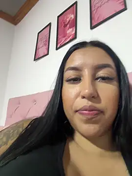 Snapshot of Tamara_Roberts1 chatting on February 2025 02:14:01 AM Tamara Roberts1 online show from February 2025 02:14:01 AM