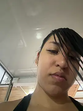 Snapshot of Tamara_Roberts1 chatting on December 2024 10:34:01 PM Tamara Roberts1 online show from December 2024 10:34:01 PM