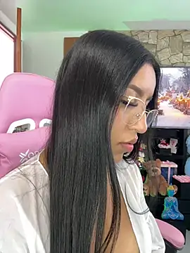 Snapshot of Tamara_Roberts1 chatting on December 2024 08:14:02 PM Tamara Roberts1 online show from December 2024 08:14:02 PM