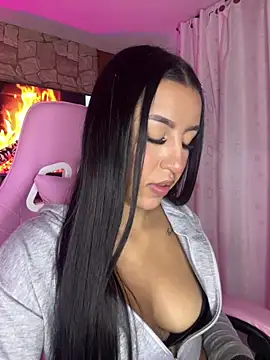 Snapshot of Tamara_Roberts1 chatting on January 2025 01:45:02 AM Tamara Roberts1 online show from January 2025 01:45:02 AM
