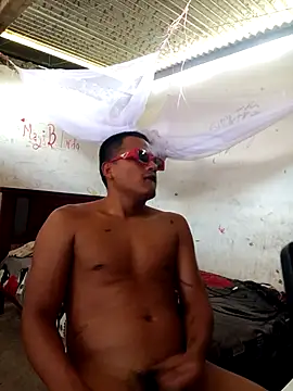 Huebolocko online show from April 2026 07:09:02 PM