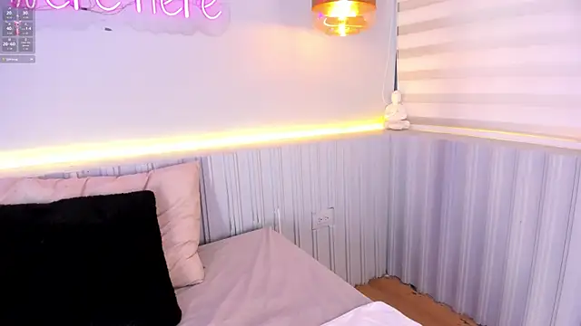 stephanymonroe online show from September 2025 04:24:01 PM