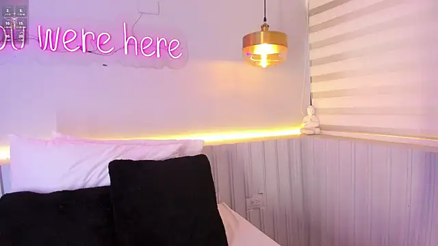 stephanymonroe online show from November 2025 04:21:01 PM