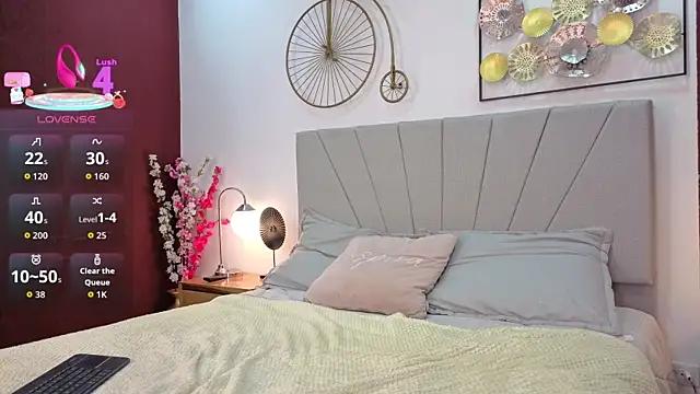 Snapshot of Gabriella_gh chatting on November 2025 08:13:01 PM Gabriella gh online show from November 2025 08:13:01 PM