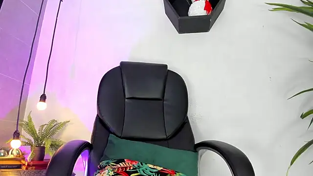 Medusa velvet online show from December 2024 07:57:02 PM