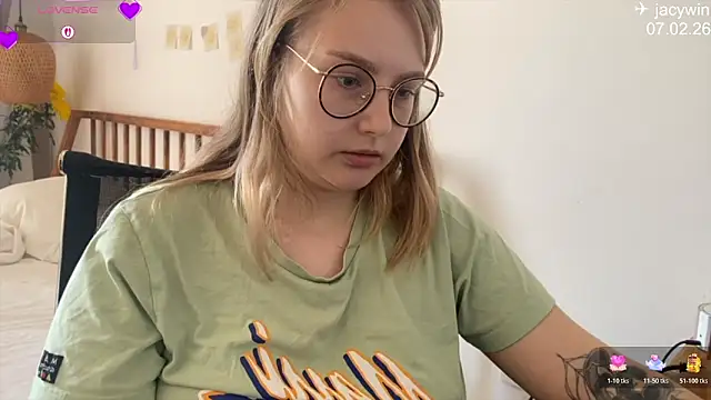 JacyWinslat online show from February 2026 06:43:02 AM