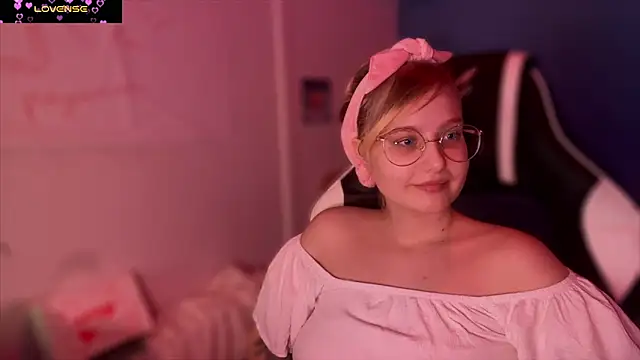 JacyWinslat online show from March 2025 09:51:02 PM