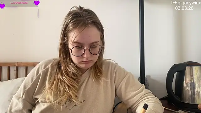 JacyWinslat online show from March 2026 09:50:01 AM