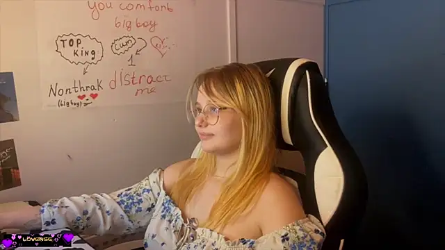JacyWinslat online show from February 2025 10:31:01 PM