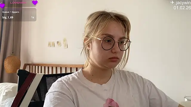 JacyWinslat online show from February 2026 06:11:01 AM