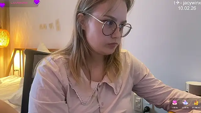 JacyWinslat online show from February 2026 10:48:01 AM