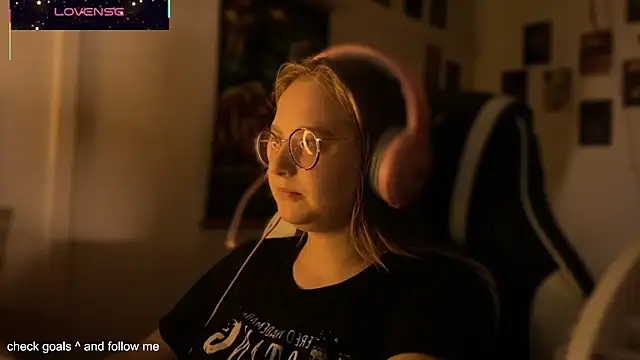 JacyWinslat online show from October 2025 05:33:02 PM