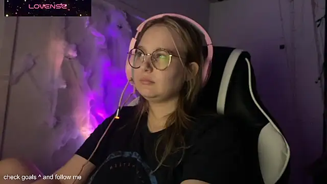 JacyWinslat online show from November 2025 07:07:02 PM