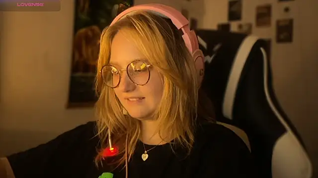 JacyWinslat online show from September 2025 10:52:02 PM
