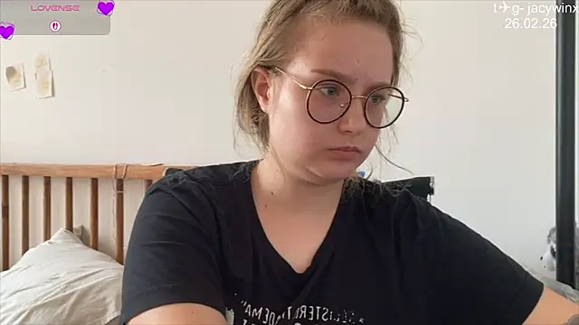 JacyWinslat online show from February 2026 10:15:01 AM