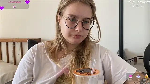 JacyWinslat online show from March 2026 07:59:01 AM