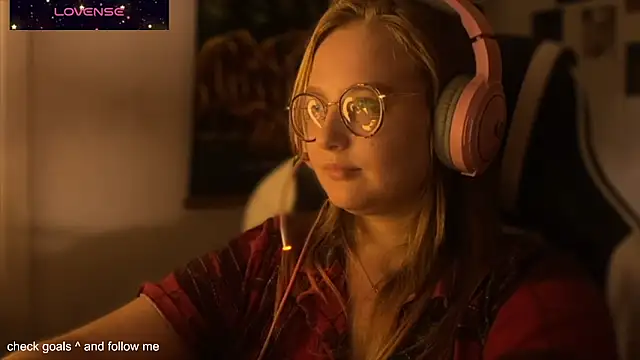 JacyWinslat online show from October 2025 08:53:02 PM