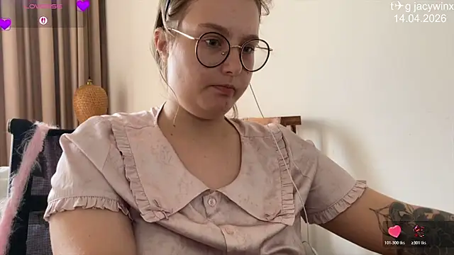 JacyWinslat online show from April 2026 09:58:02 AM