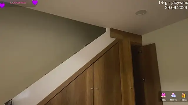 JacyWinslat online show from June 2026 04:51:01 PM