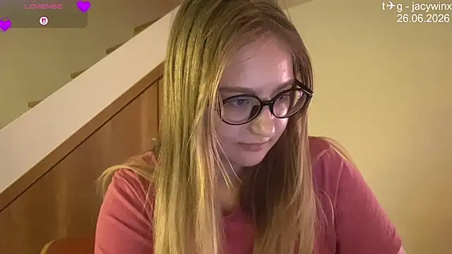JacyWinslat online show from June 2026 10:54:01 AM