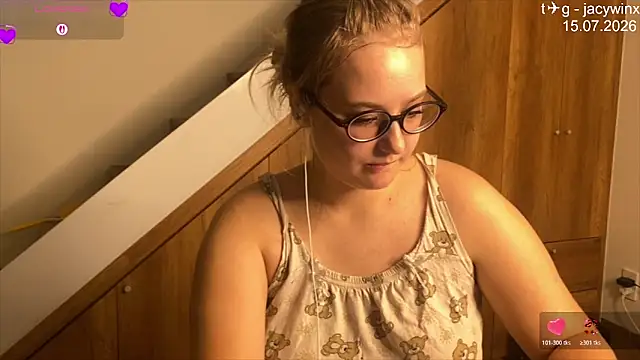 JacyWinslat online show from July 2026 08:49:02 PM