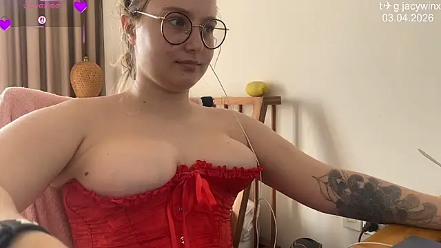 JacyWinslat online show from April 2026 07:48:01 AM