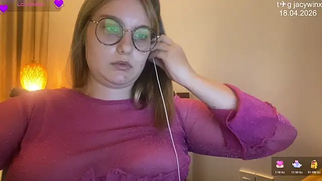 JacyWinslat online show from April 2026 05:04:01 PM