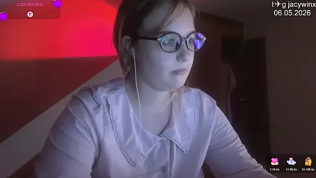 JacyWinslat online show from May 2026 01:04:01 PM