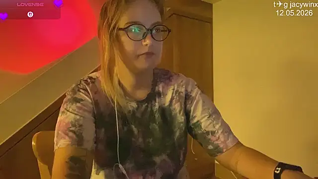 JacyWinslat online show from May 2026 05:52:01 PM