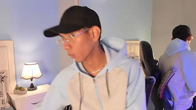 Nick Collins18 online show from October 2025 07:13:01 PM