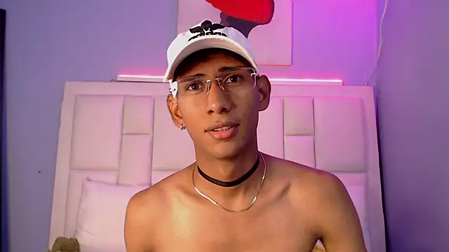 Nick Collins18 online show from February 2026 08:27:01 PM