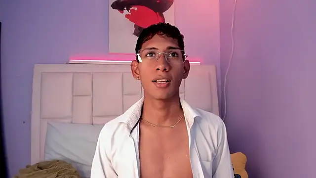 Nick Collins18 online show from February 2026 08:29:01 PM