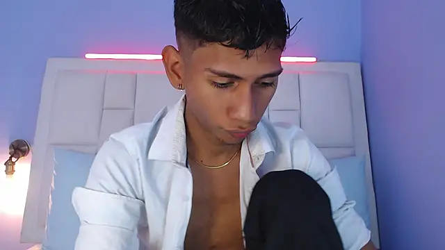 Nick Collins18 online show from December 2025 10:04:01 PM