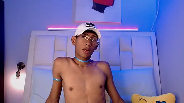 Nick Collins18 online show from January 2026 09:21:02 PM