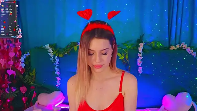 Snapshot of AlinaWalters chatting on February 2026 08:42:01 PM AlinaWalters online show from February 2026 08:42:01 PM